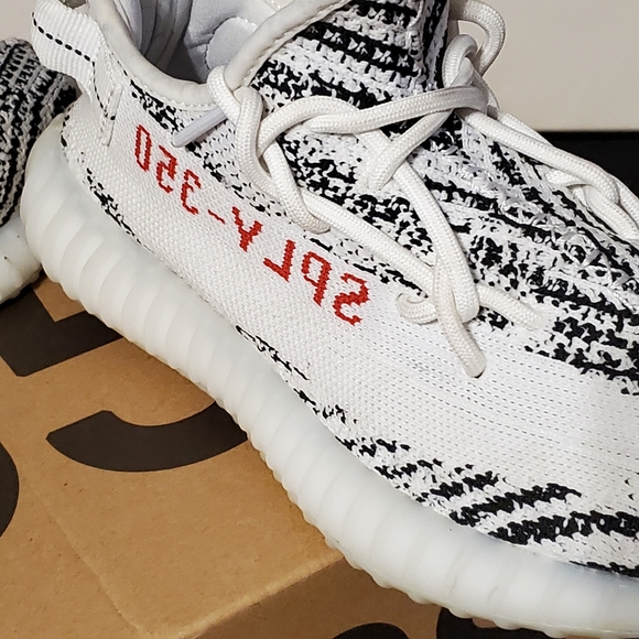 YEEZY BOOST 350 V2 main image 7